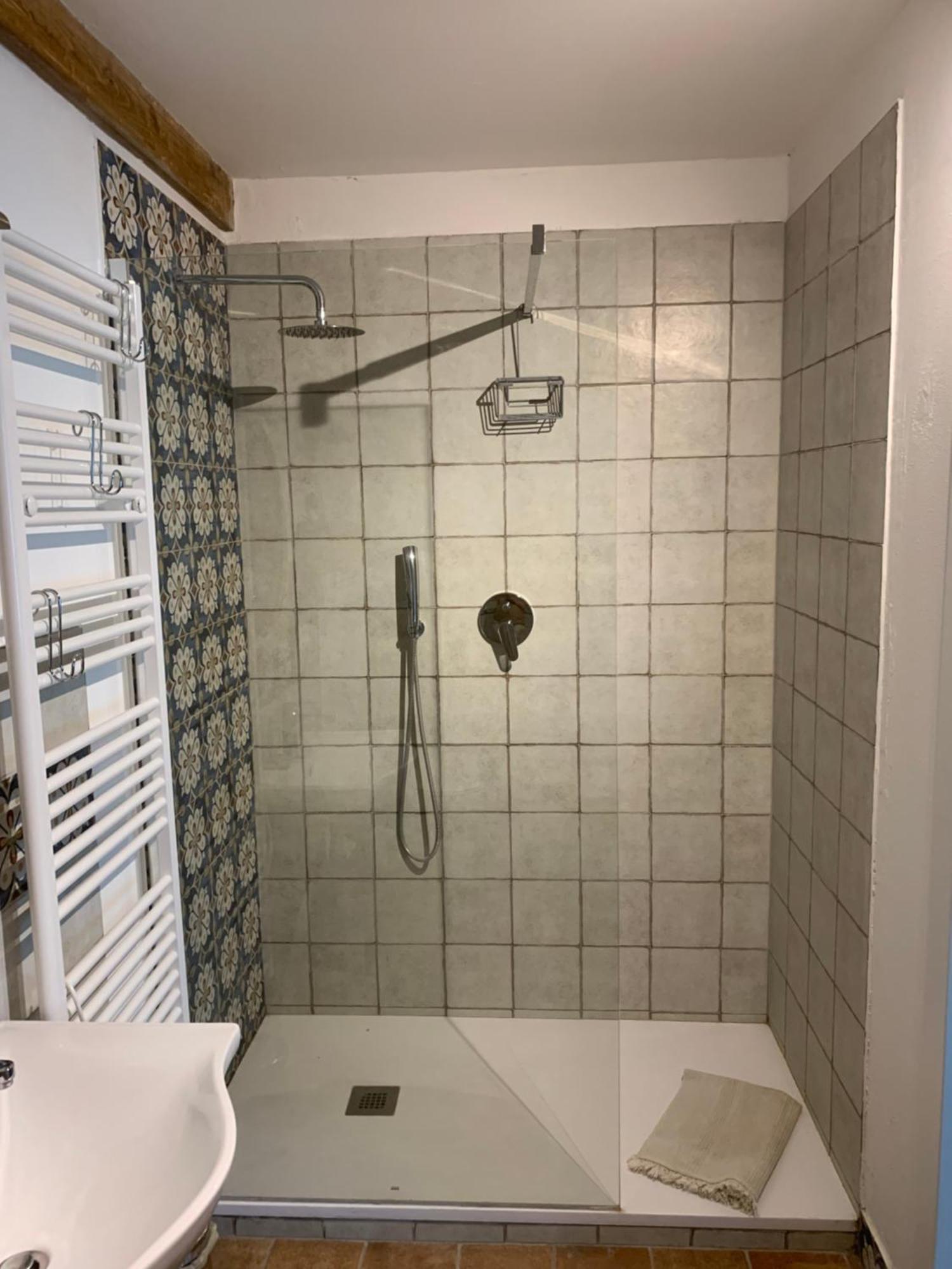 גאמבאסי Agriturismo Fattoria Le Caprine מראה חיצוני תמונה